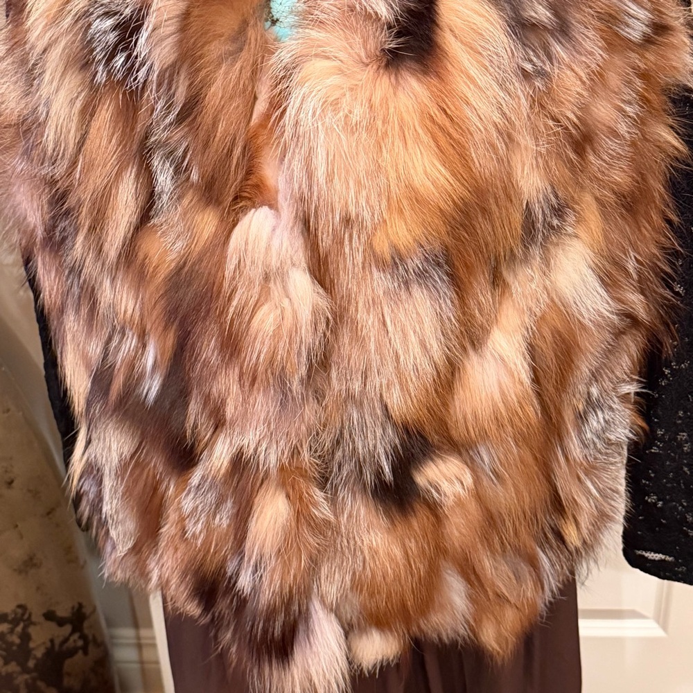 Fox Fur Vest - Picture 3 of 14